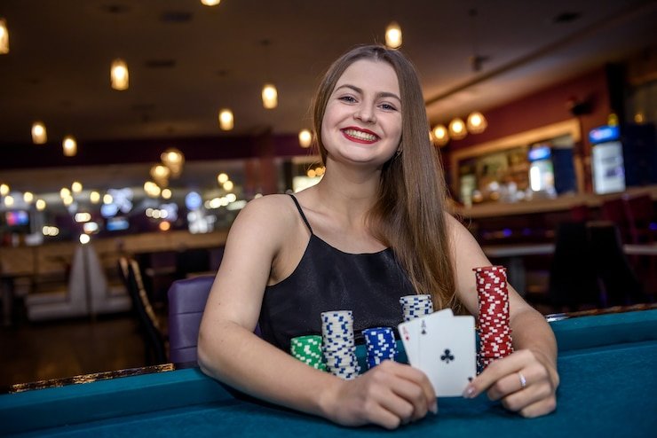 Dealer Speed Roulette livebet memutar roda dengan kamera multi-sudut